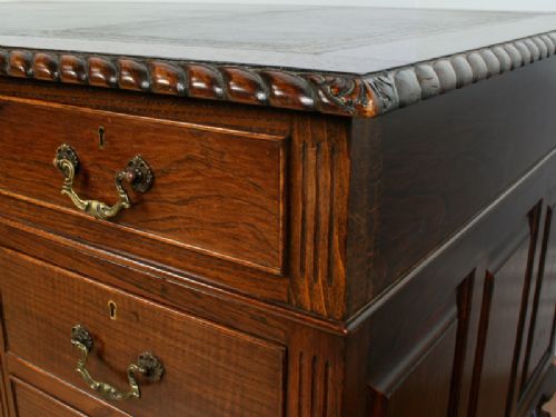 fig 6. Edwardian 5ft Oak Leather Pedestal Desk (Circa 1920)