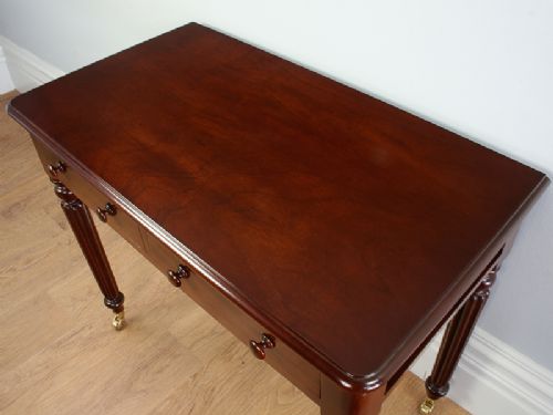 fig 5. William IV 3ft Mahogany Side Table (Circa 1840)