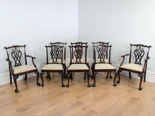 Set of 8 Chippendale Style Carved Mahogany Dining Chairs (Circa 1900)