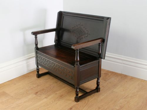 Tudor Style Carved Oak Monks Bench (Circa 1900)