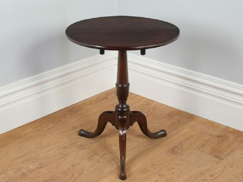 fig 2. George III Oak English Oak Tilt Top Tripod Table (Circa 1780)