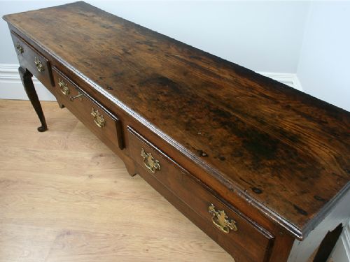 fig 2. George II Oak 6ft Home Counties Dresser Base (c. 1740)