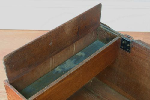 fig 7. George III English Oak Blanket Box Chest (Circa 1800)