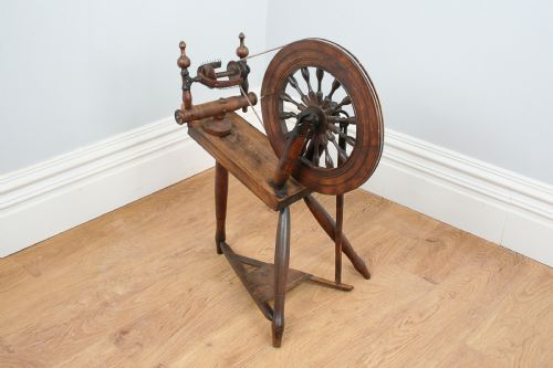 Victorian Scottish Crofters Beech & Ash Spinning Wheel (Circa 1850)
