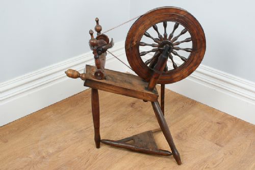 fig 1. Victorian Scottish Crofters Beech & Ash Spinning Wheel (Circa 1850)