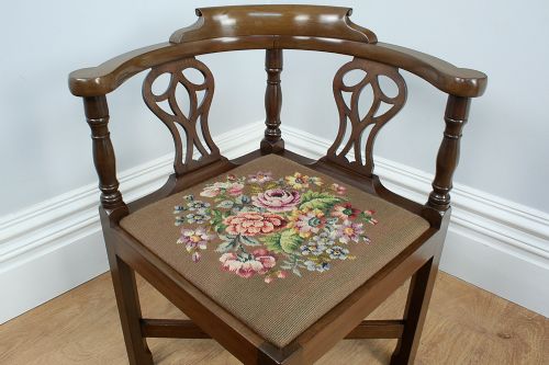 fig 2. George III Style Mahogany Corner Armchair (Circa 1900)