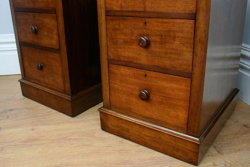 fig 7. Pair of Antique Victorian Mahogany Bedside Chests (Circa 1860)