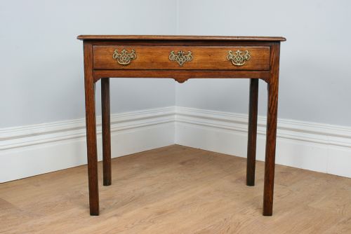 fig 1. George III English Oak Side Table (Circa 1780)