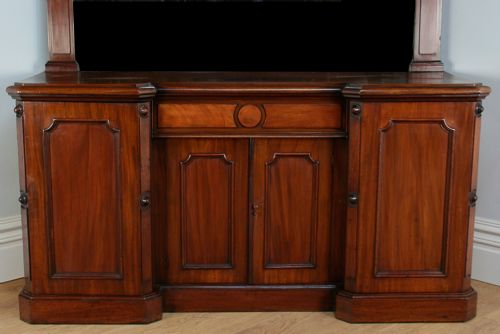 fig 3. Victorian Mahogany Mirrored Four Door Breakfront Chiffonier (c.1850)
