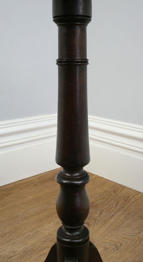 fig 5. Antique George III Mahogany Wine Tripod Table (Circa 1800)