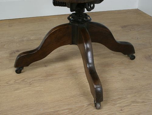 fig 6. American Ash & Elm Revolving Sheriff’s Office Armchair (Circa 1890)