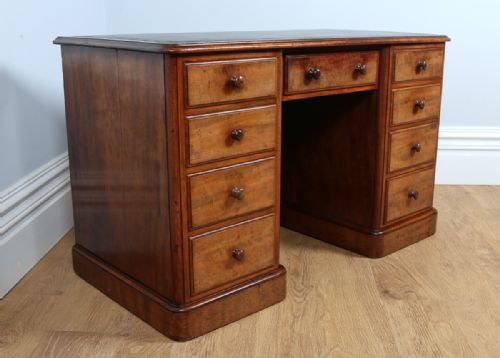 fig 7. Victorian 4ft Mahogany Desk by James Lamb of Manchester (Circa 1860)