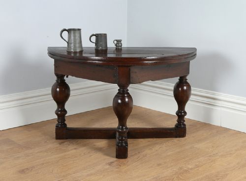 fig 2. Low Countries Early Oak Credence Table (Circa 1650)