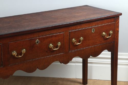 fig 4. George III Oak Border Counties Dresser Base (Circa 1790)