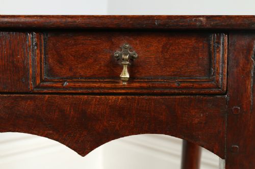 fig 3. William & Mary English Oak Side Table (Circa 1690)