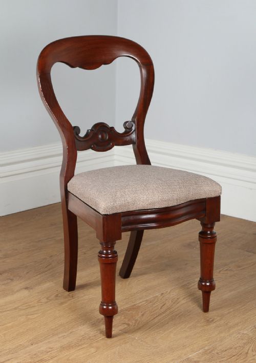 fig 3. Victorian Set of 10 Mahogany Balloon Back Dining Chairs (Circa 1860)