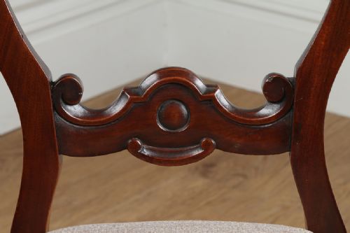 fig 6. Victorian Set of 10 Mahogany Balloon Back Dining Chairs (Circa 1860)