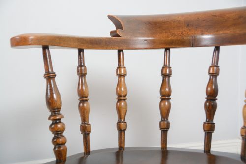 fig 3. Ash & Elm Victorian Smokers’ Bow Armchair (Circa 1880)