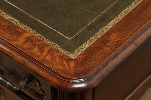 fig 3. French Oak & Green Leather Freestanding Bureau Plat Desk (Circa 1890)