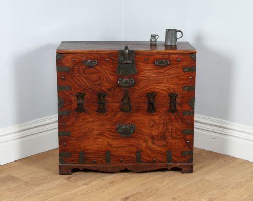 fig 1. Regency Colonial Elm Campaign Tea Chest (Circa 1820)