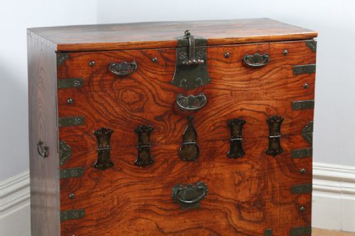 fig 2. Regency Colonial Elm Campaign Tea Chest (Circa 1820)