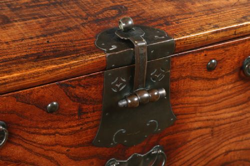 fig 3. Regency Colonial Elm Campaign Tea Chest (Circa 1820)