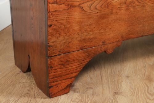 fig 3. Georgian Elm Six-Plank Coffer Chest Blanket Box Ottoman (Circa 1760)