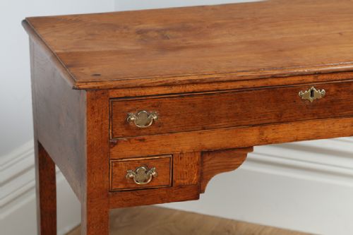 fig 3. George III English Oak Lowboy Side Table (Circa 1780)