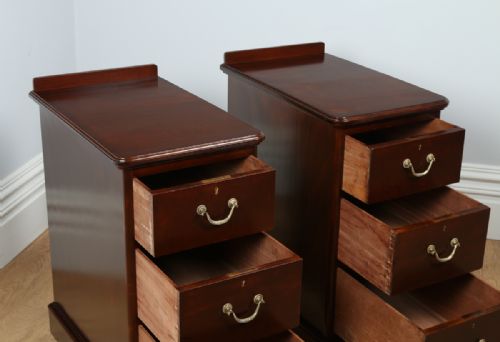 fig 7. Pair of Antique Victorian Mahogany Bedside Chests (Circa 1870)