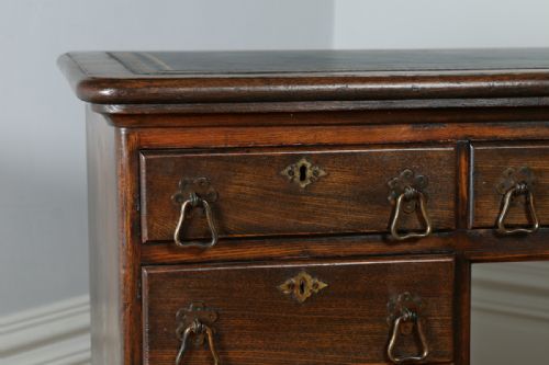 fig 4. 4ft Victorian Arts & Crafts Oak & Leather Pedestal Office Desk (Circa 1890)