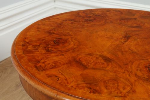 fig 8. Queen Anne Style Burr Walnut Circular Round Coffee Magazine Table (Circa 1920)