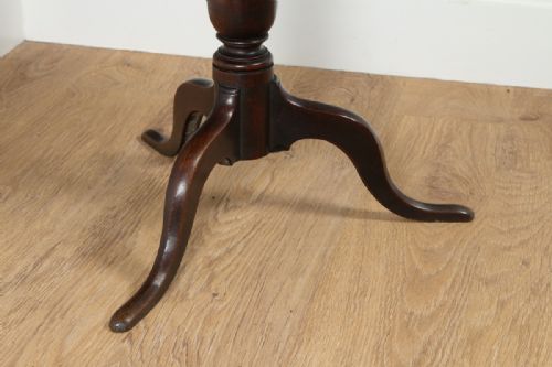 fig 7. Georgian English Red Walnut Full Size Tilt Top Tripod Wine Occasional Tea Supper Pedestal Circular Table (Circa 1780)