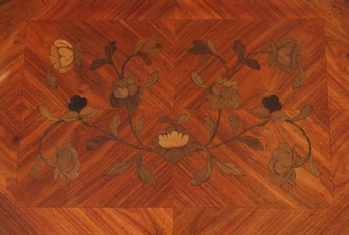fig 2. Pair of French Louis XVI Tulipwood, Kingwood & Marquetry Serpentine Bedside Night Stands Chests Cabinets Tables (Circa 1900)