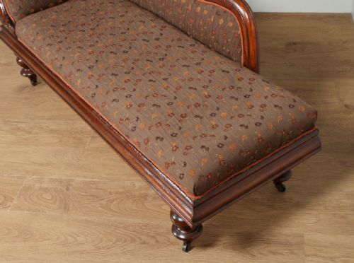 fig 4. Victorian Mahogany Brown Upholstered Chaise Longue Couch For Re-upholstery (Circa 1880)