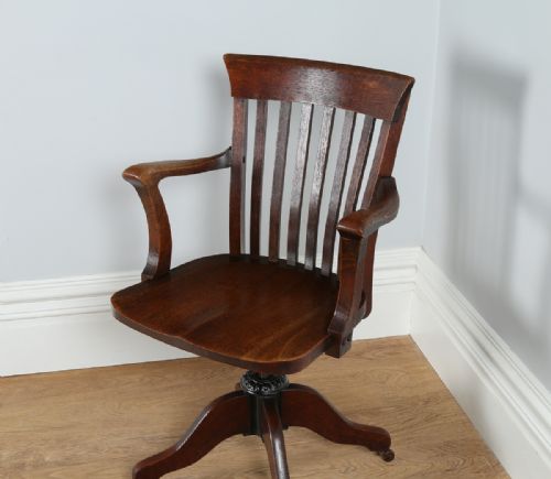 fig 1. Edwardian Oak Revolving Office Desk Library Chair (Circa 1910)