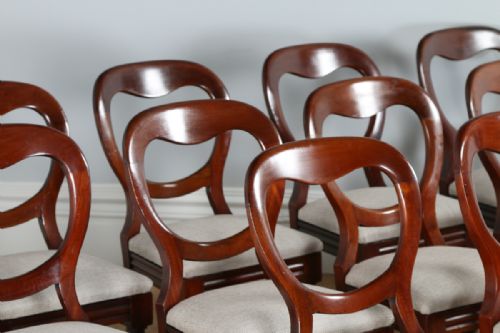 fig 2. Victorian Set of 12 Twelve Mahogany Balloon Back Upholstered Dining Chairs (Circa 1860)
