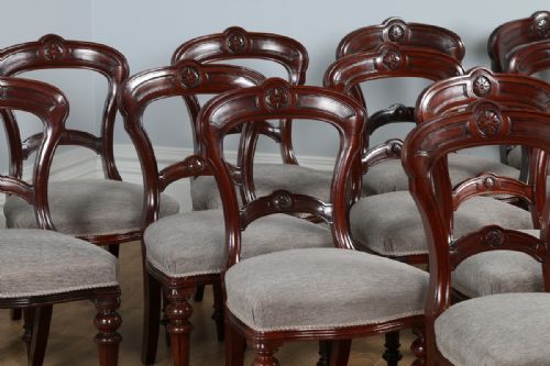 fig 1. Victorian Set of 12 Twelve Mahogany Carved Back Upholstered Dining Chairs Attributable to James Shoolbred & Co. (Circa 1880)