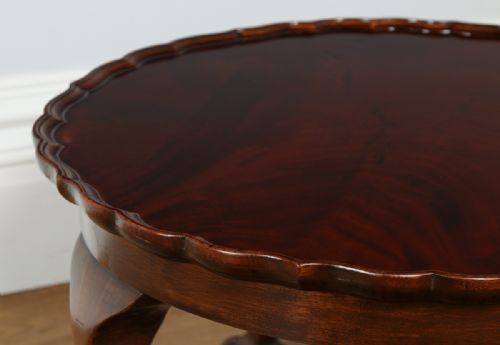 fig 6. Queen Anne Style Flame Mahogany Circular Centre Round Coffee Magazine Pie Crust Table (Circa 1920)