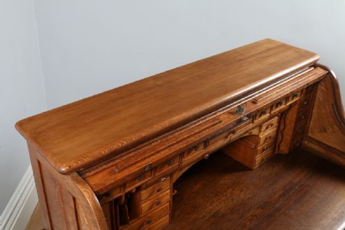 fig 4. Victorian 4ft 8” Oak Roll Top Pedestal Office Writing Desk (Circa 1890)