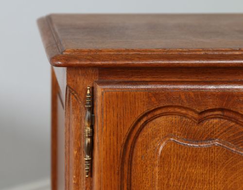 fig 3. Pair of French Louis XV1 Revival Oak Bedside Cupboards Cabinets Tables Night Lamp Stands