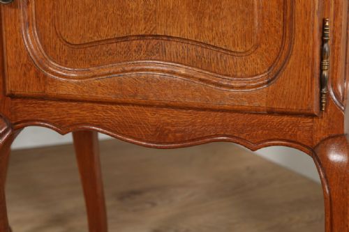 fig 6. Pair of French Louis XV1 Revival Oak Bedside Cupboards Cabinets Tables Night Lamp Stands