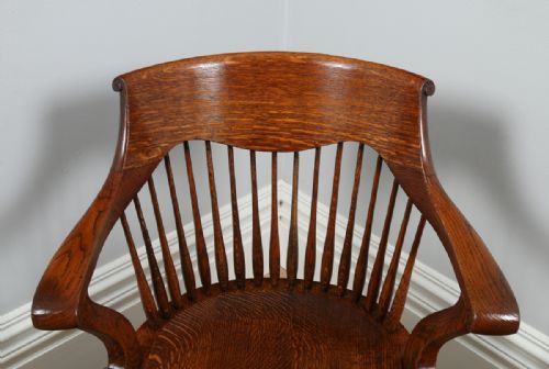 fig 1. Victorian Oak Revolving Office Desk Library Captains Chair (Circa 1890)