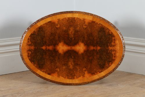 fig 1. Queen Anne Style Burr Walnut Circular Oval Round Centre Coffee Magazine Drinks Occasional Table (Circa 1920)