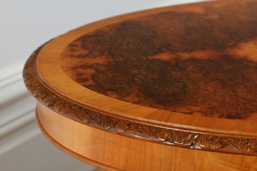 fig 4. Queen Anne Style Burr Walnut Circular Oval Round Centre Coffee Magazine Drinks Occasional Table (Circa 1920)