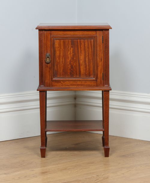 fig 3. Edwardian Howard & Sons Satinwood Mahogany Bedside Cabinet Cupboard Table Night Stand (Circa 1901 - 1910)