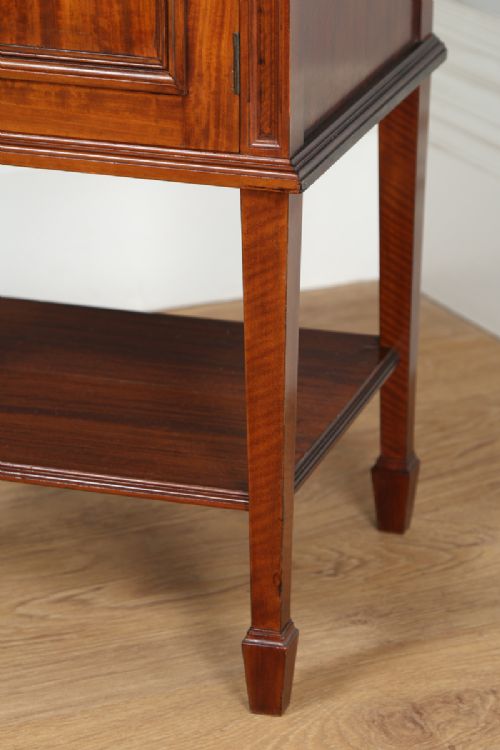 fig 6. Edwardian Howard & Sons Satinwood Mahogany Bedside Cabinet Cupboard Table Night Stand (Circa 1901 - 1910)