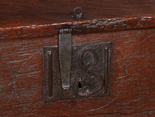 fig 4. Antique English Tudor Elizabethan Oak Meal Ark Coffer Clamp Chest Trunk (Circa 16th Century)
