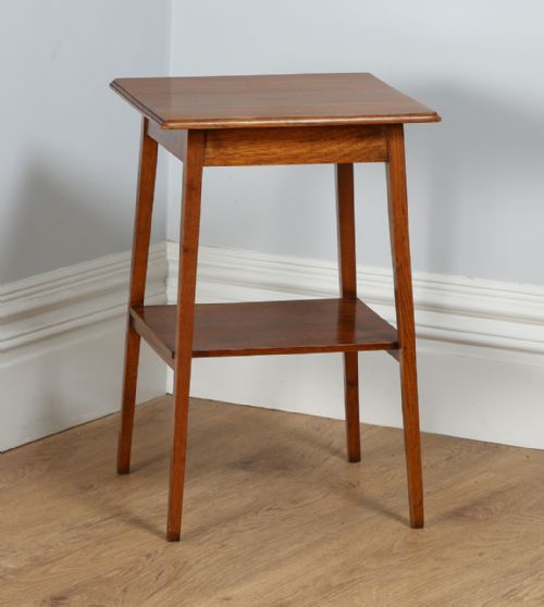 fig 1. Antique English Arts & Crafts Oak Occasional Square Lamp Side Table (Circa 1910)