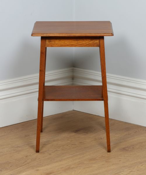 fig 3. Antique English Arts & Crafts Oak Occasional Square Lamp Side Table (Circa 1910)