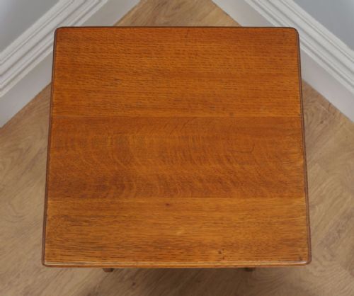 fig 4. Antique English Arts & Crafts Oak Occasional Square Lamp Side Table (Circa 1910)